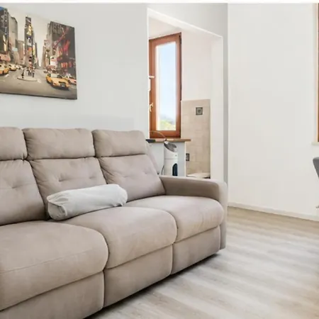 דירה Casa Moderna Con Parcheggio Privato - Ztl Free - Terrazza - Wi-fi *