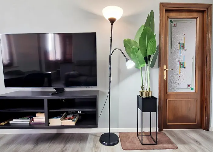 Moderno Con Parcheggio Privato, Ztl Free