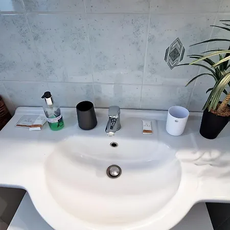 Moderno Con Parcheggio Privato