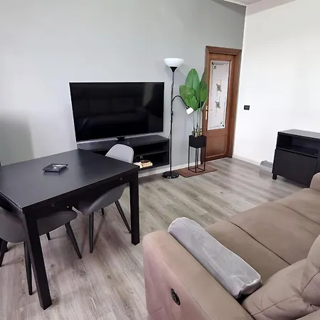 Moderno Con Parcheggio Privato