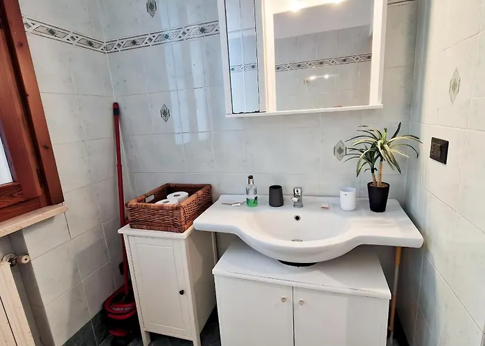 Moderno Con Parcheggio Privato Appartamento *